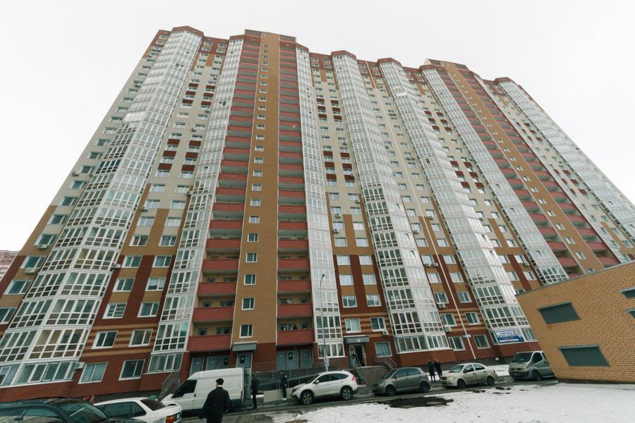 Cozy Apartment On Gmyri 12B Near Metro Poznyaki Kiev Exterior foto